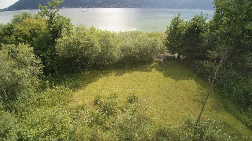 Ferienhaeuschen Am Traunsee Mit Tretboot Zur Freien Nutzung Am Badeplatz Altmünster Exterior foto